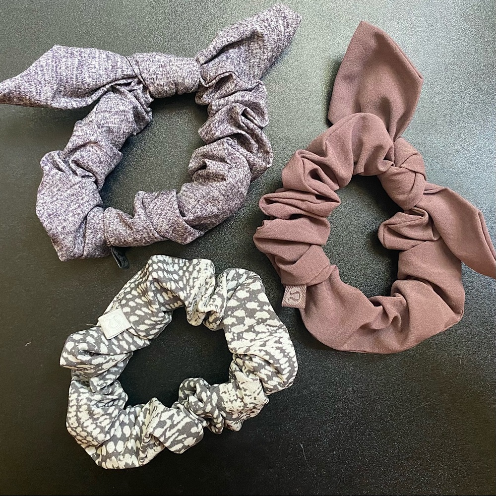 COPY - Lululemon Scrunchies